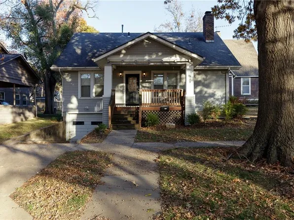 329 S Willow St, Ottawa, KS 66067