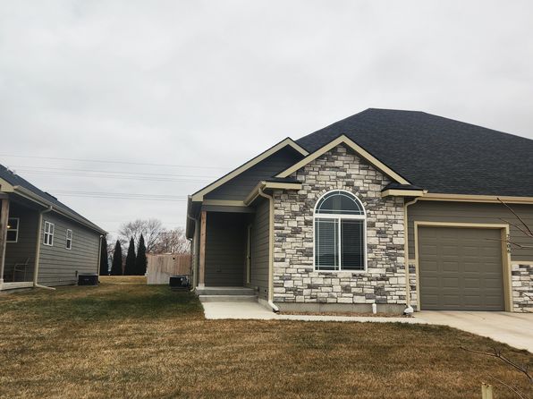 2806 Crystal Lake Dr