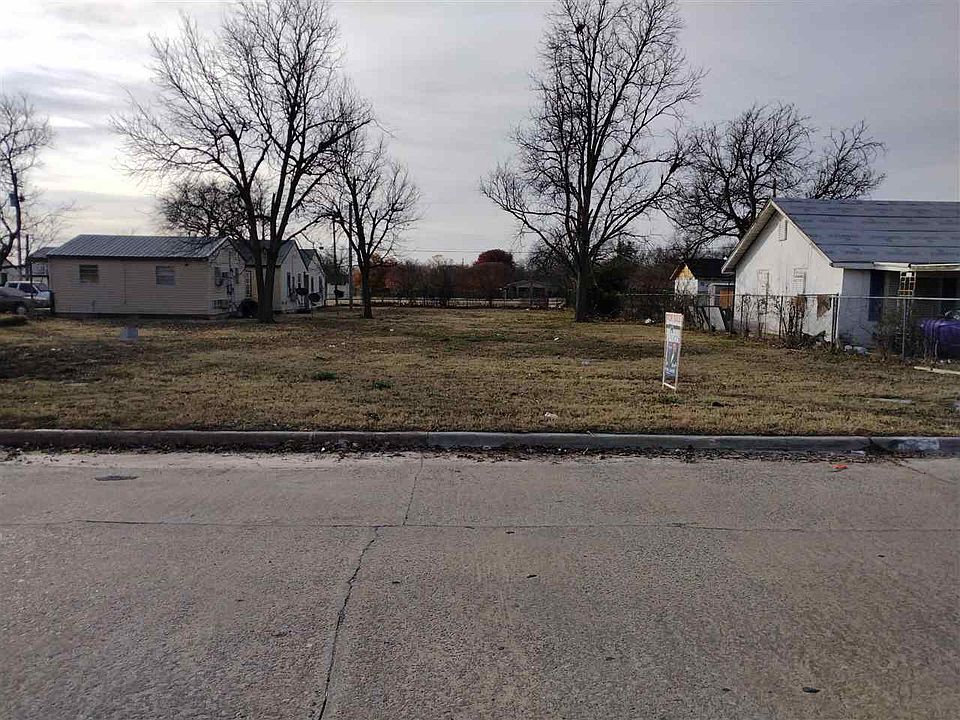 1st image of 1204 SW C Ave