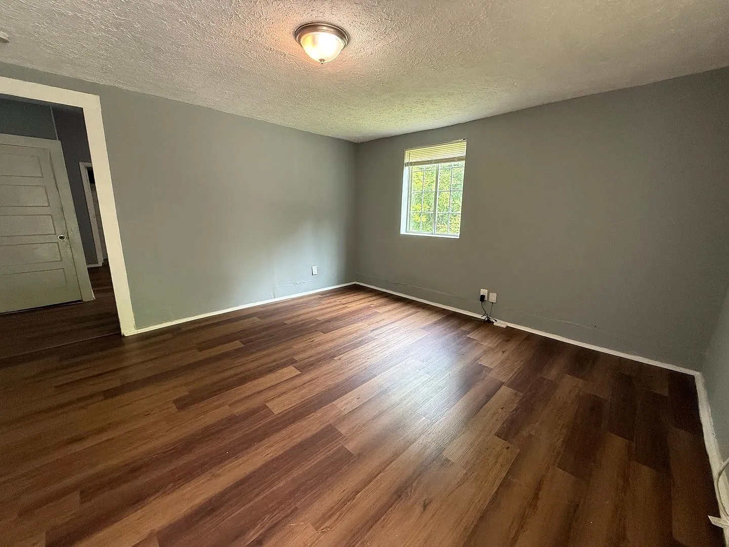 215 Smith Street — Photo 3