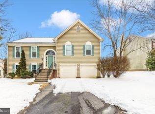 1012 Dulaney Mill Dr, Frederick, MD 21702