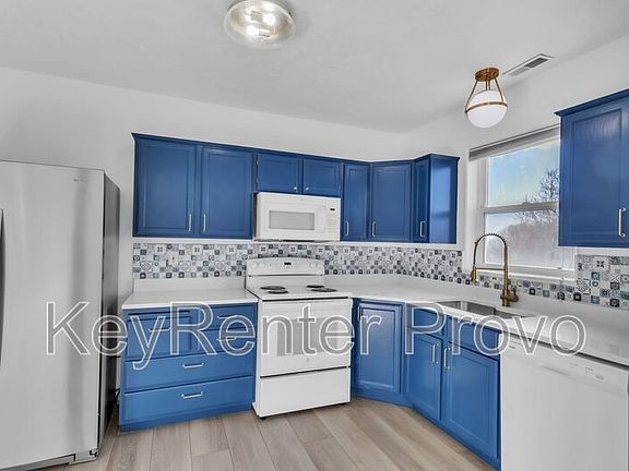 4th image of 1559 E Oak Cliff Dr