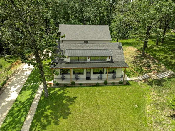 14466 Shipe Rd, Gravette, AR 72736