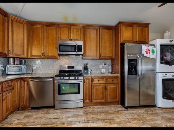 16629 Victory Blvd, Van Nuys, CA 91406