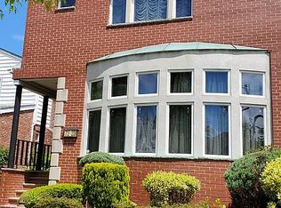 7223 137th St, Flushing, NY 11367