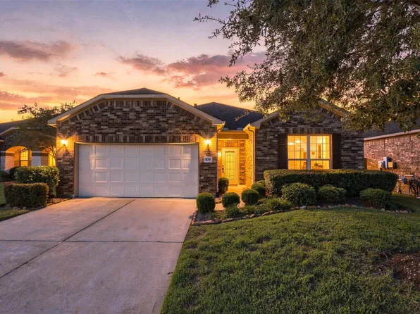 677 Tenuta Ln, League City, TX 77573