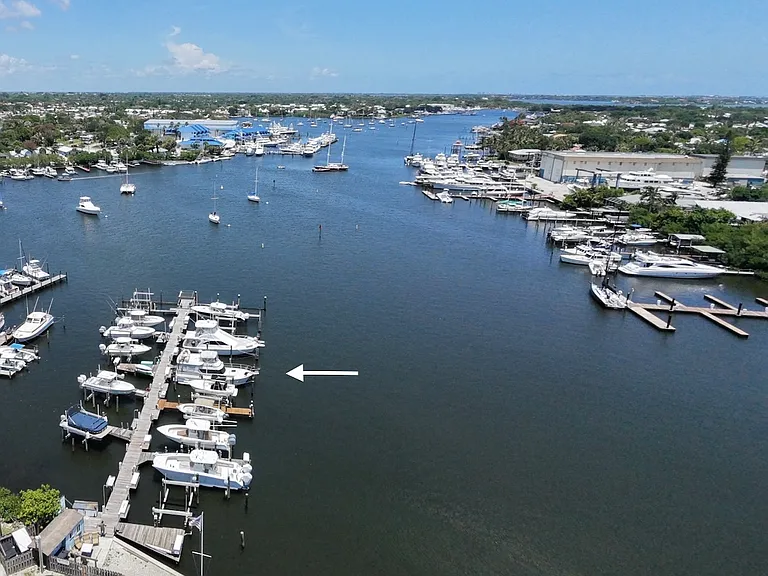 Association Dock