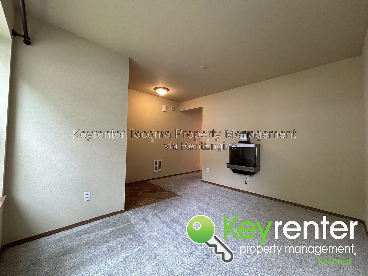 4 bed, 2.5 bath, 1406 sqft, $2,600 — Photo 2