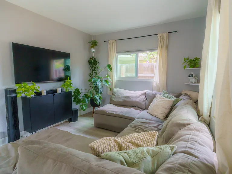 4336 Wilson Ave — Photo 6
