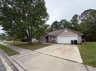 401 Wild Grape Dr, Saint Marys, GA 31558