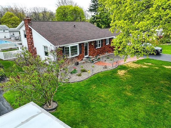 2nd image of 38 Orchid Dr