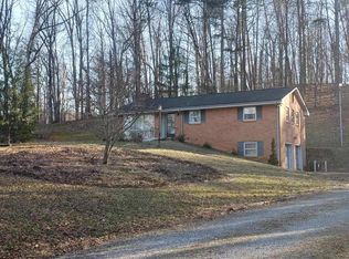 4423 Pitzer Rd, Roanoke, VA 24014