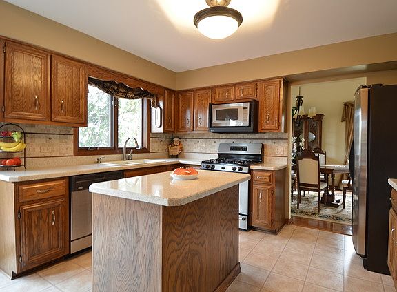 4th image of 12817 S Pebble Dr