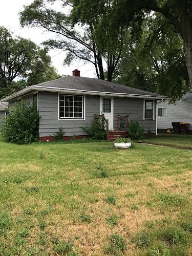 1st image of 302 Winona Dr