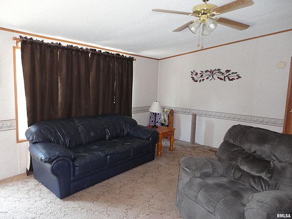 3rd image of 103 Hilltop Ln