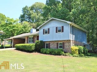 146 N Lake Dr, Lagrange, GA 30240
