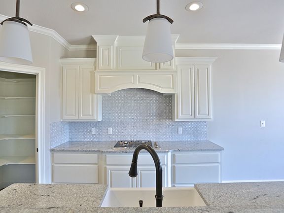 2nd image of 533 Marlin Dr