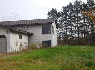 560 Calhoun Pl, Cambridge, MN 55008