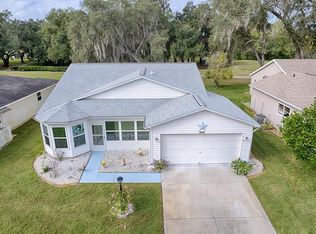 32555 Oak Park Dr, Leesburg, FL 34748