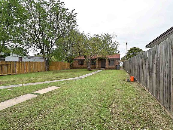 5th image of 2324 SW H Ave