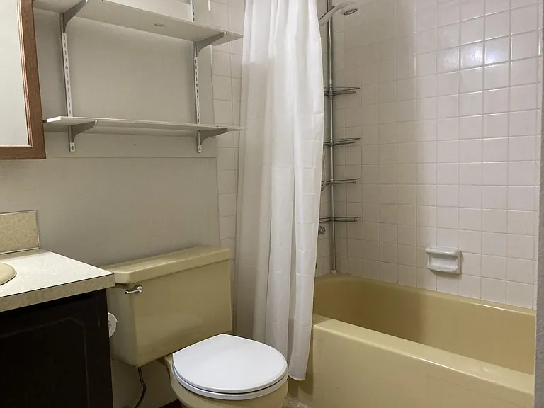 1018 Olympus Ave — Photo 10