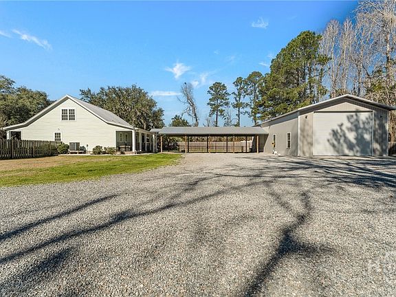 5th image of 640 Meinhard Road