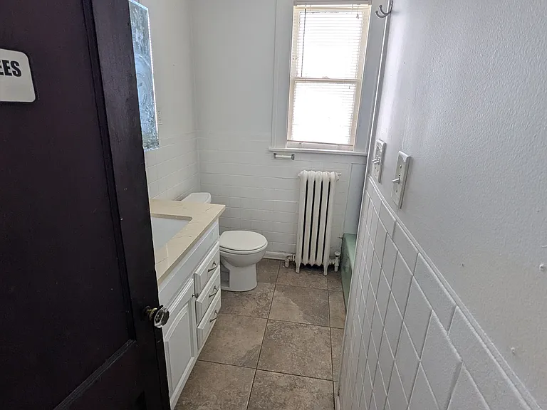 612 Morris St — Photo 10