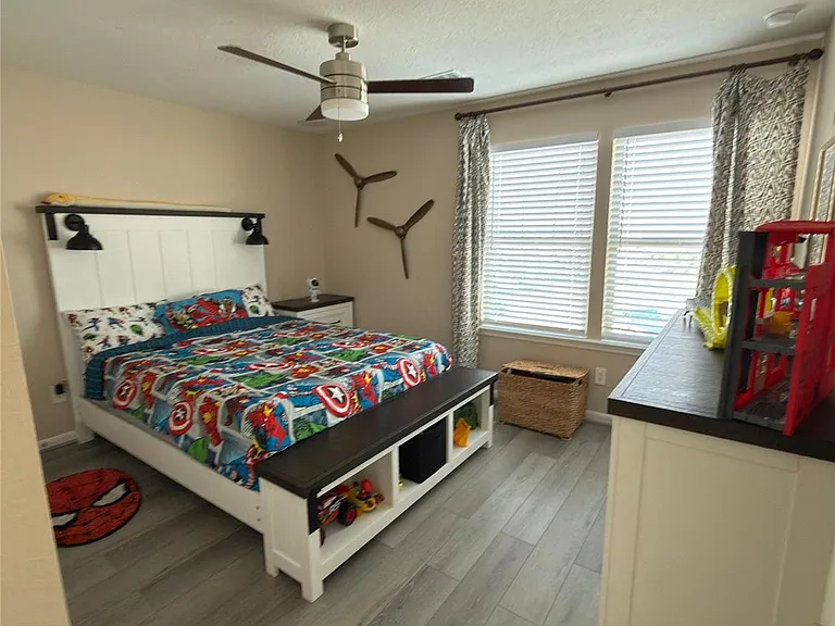 4915 Abbey Manor Ln — Photo 10
