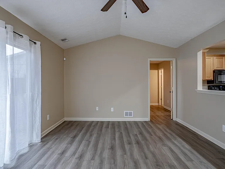 11412 Semillon Ln — Photo 10