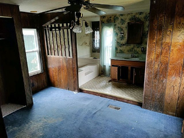 1st image of 23 Highridge Ter #90