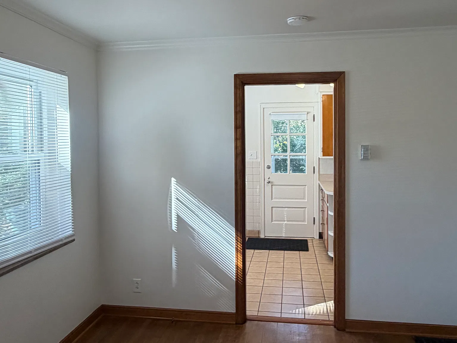 2 bed, 900 sqft, $1,575 — Photo 3