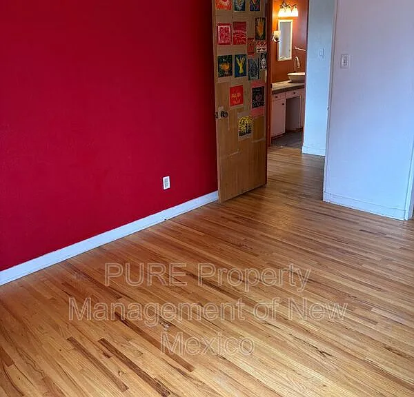 536 Arizona St SE — Photo 20