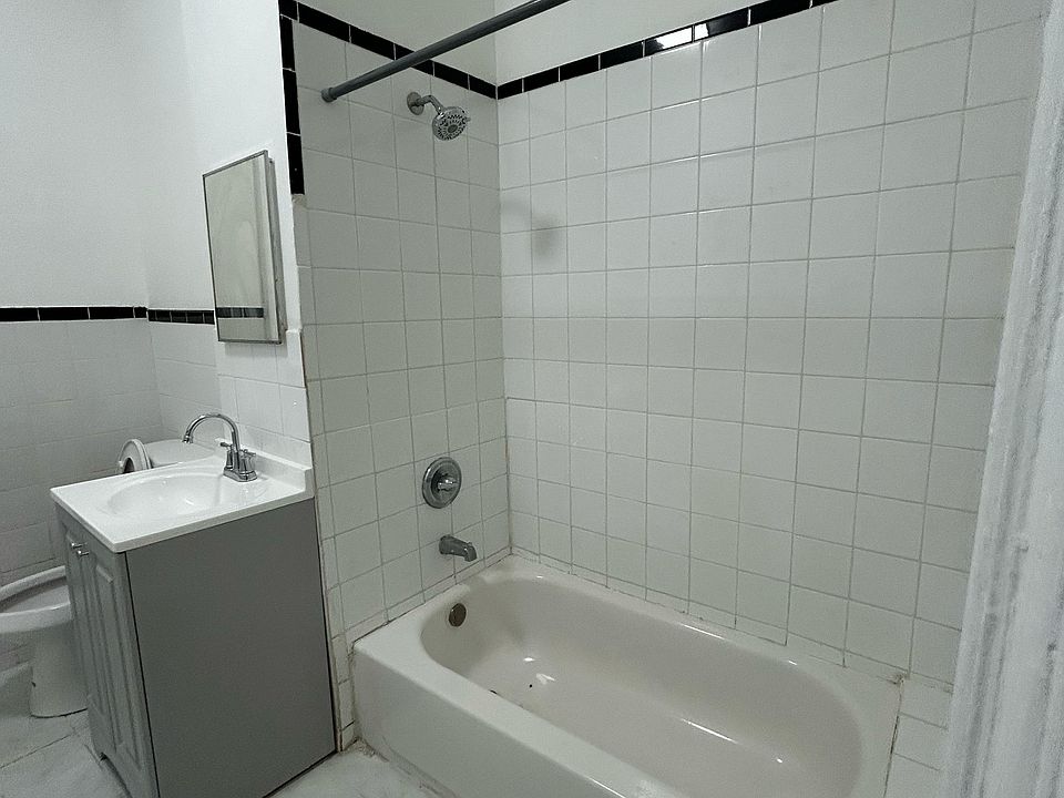 2nd image of 835 E 217th St Floor 2