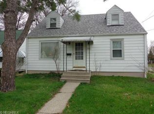 522 Cambridge Ave, Elyria, OH 44035