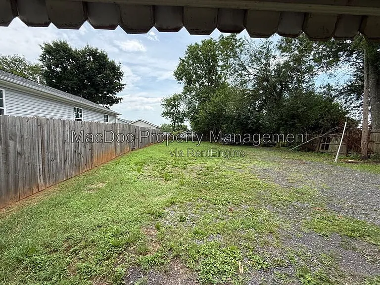 1013 Terrace St — Photo 30