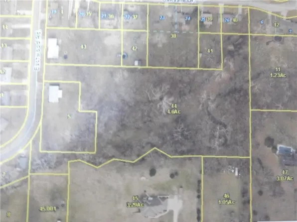 Eastwood Rd, Harrisonville, MO 64701