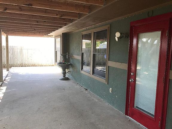 4th image of 710 Saint Maria Dr