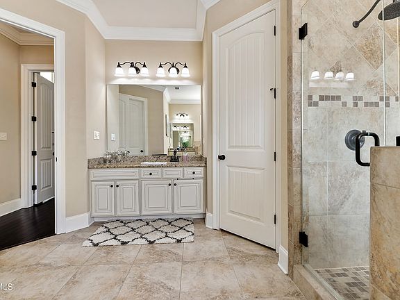 5th image of 4014 Dunsinane Dr