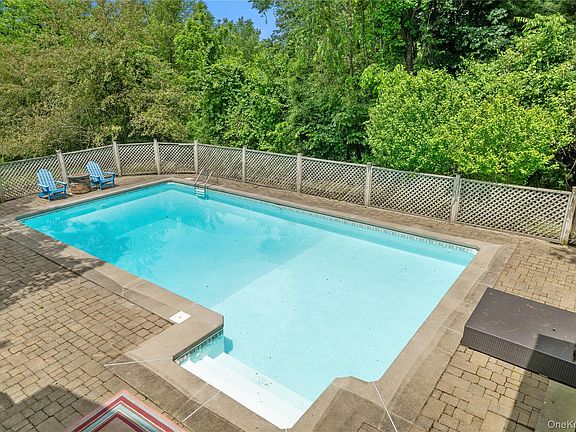 4th image of 30 Foley Road