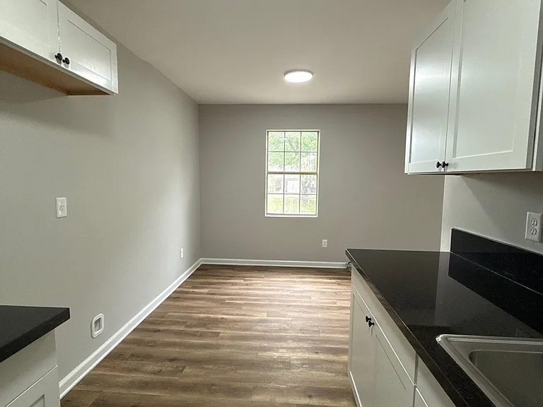 930 Norris St — Photo 8