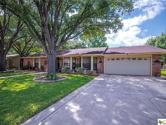 2nd image of 1647 Driftwood Dr