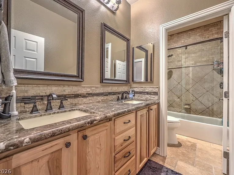 2849 Soaring Peak Ave — Photo 33