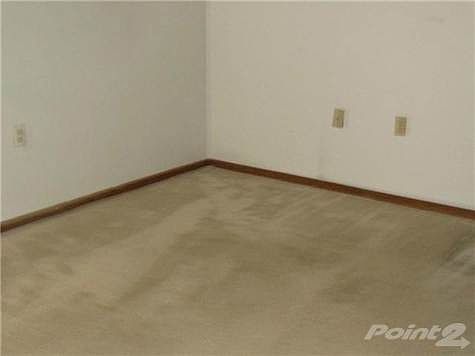 2nd image of 1460 E Pond Dr APT 12