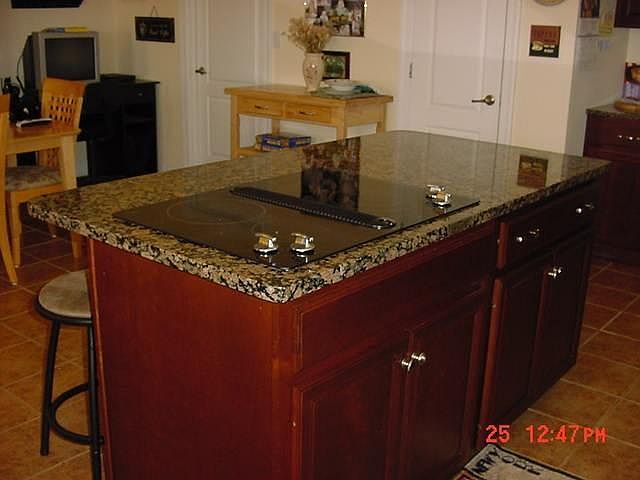 1st image of 3255 Quincy Ln