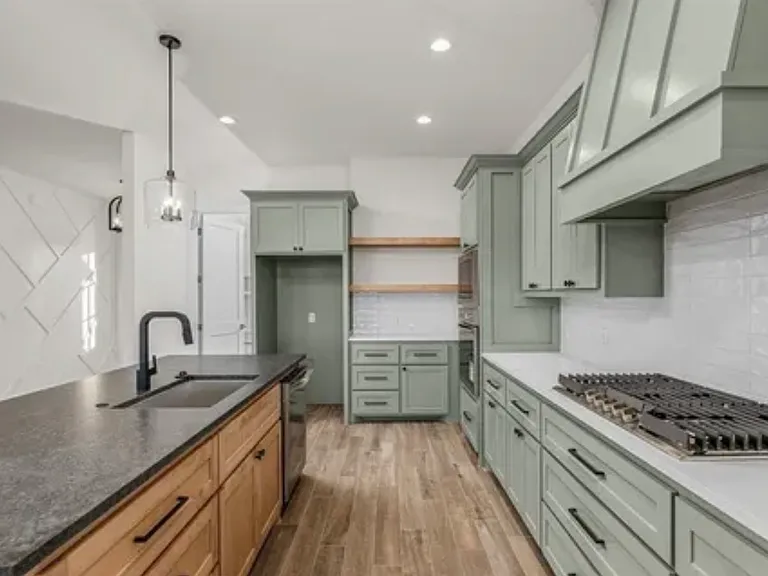 7530 Highland Hills Dr — Photo 23