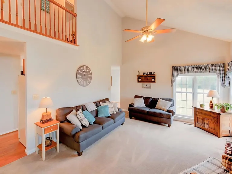 5905 Blue Ridge Rd — Photo 6