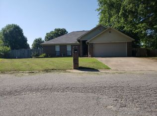 2405 Crestwood Ct, Conway, AR 72032