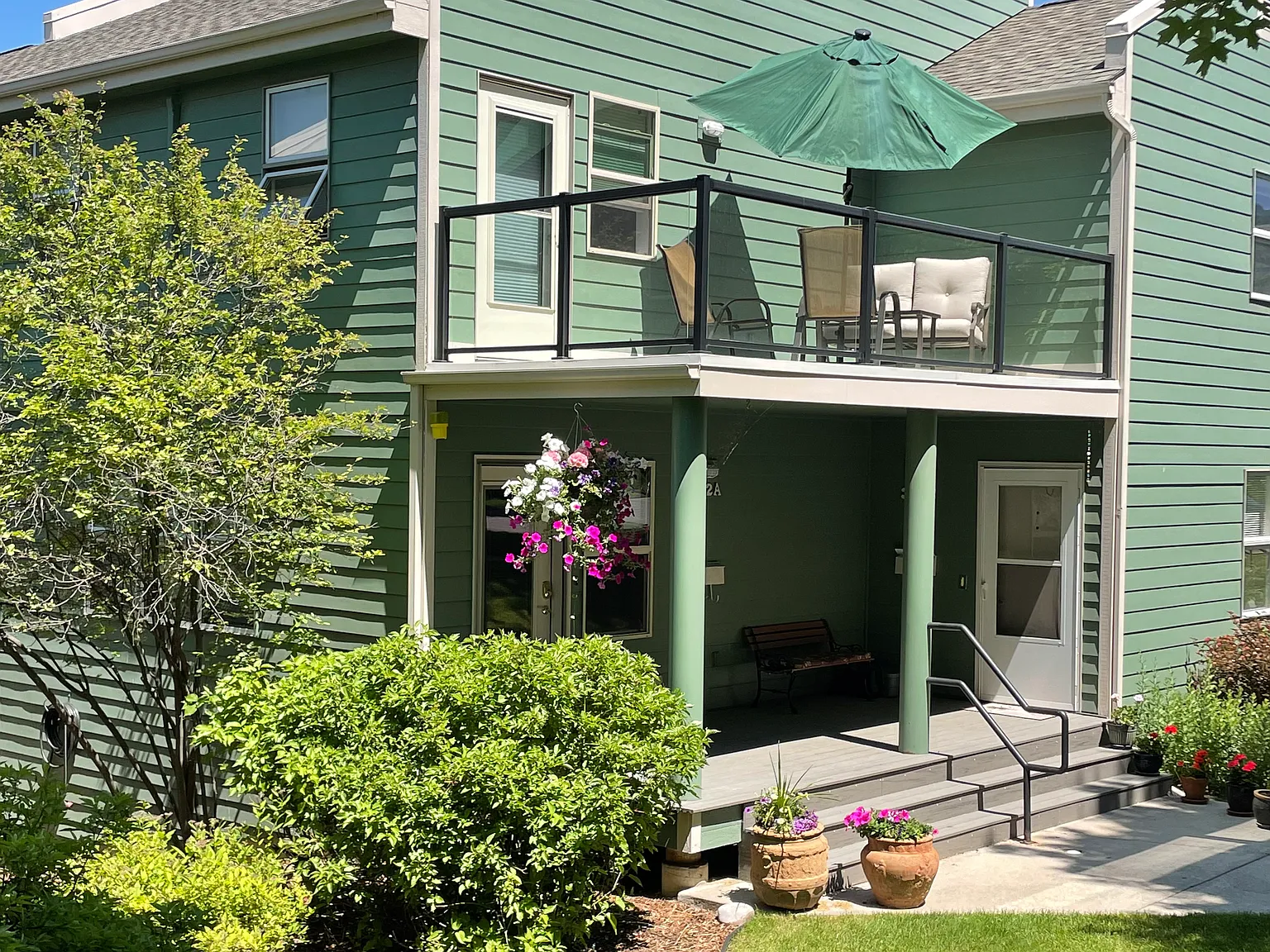 2 bed, 2.5 bath, 1450 sqft, $2,600 — Photo 1
