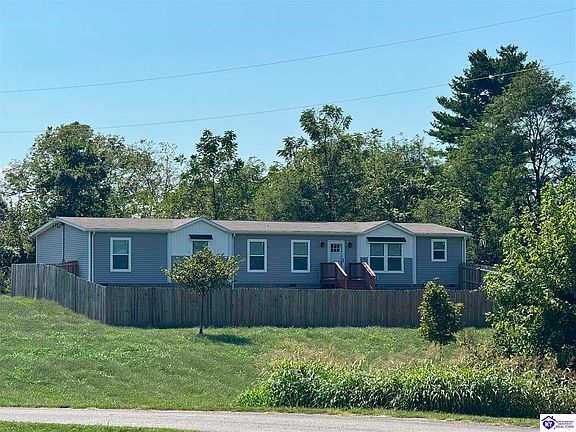 2nd image of 3883 Woodland Rd