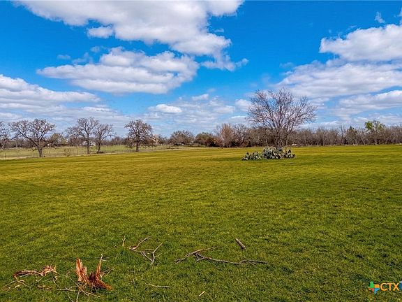 5th image of 839 Smith Rd